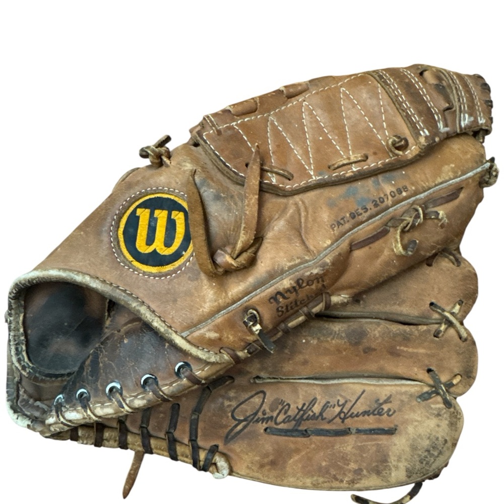 Vintage 70’s-80’s Wilson A2005 Jim Catfish Hunter Nylon Stitched Glove Made‎ USA